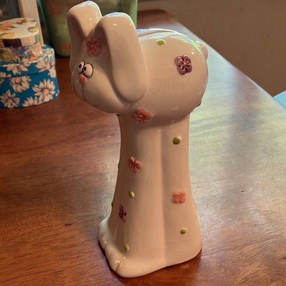 Adorable ceramic bunny ๐ฐ piggy bank from Hobby Lobby, excellent condition! - Picture 16 of 16